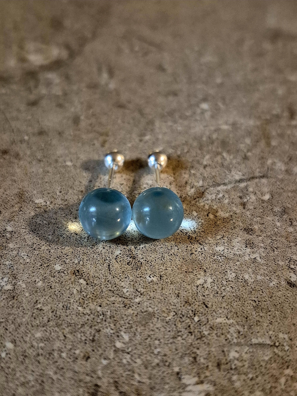 Simple And Gentle Aquamarine Studd Earrings - Buckle Design